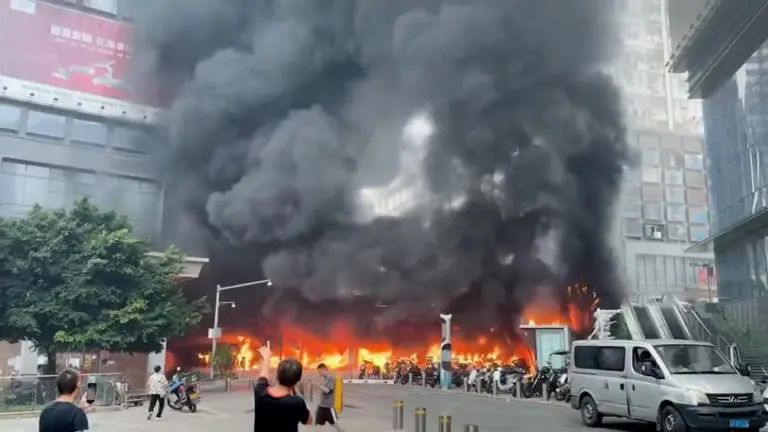重庆九龙坡火灾系人为纵火造成伤亡？多方辟谣：无人伤亡